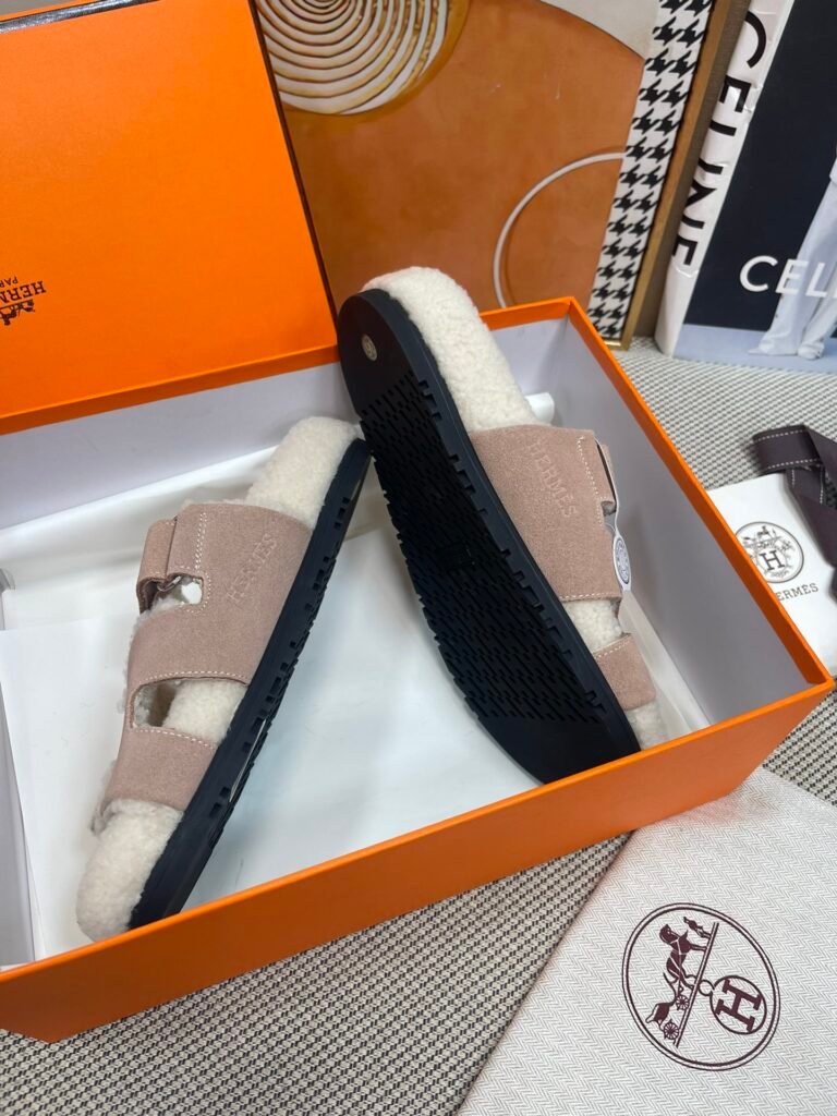 Hermès Unisex Slides detail 3