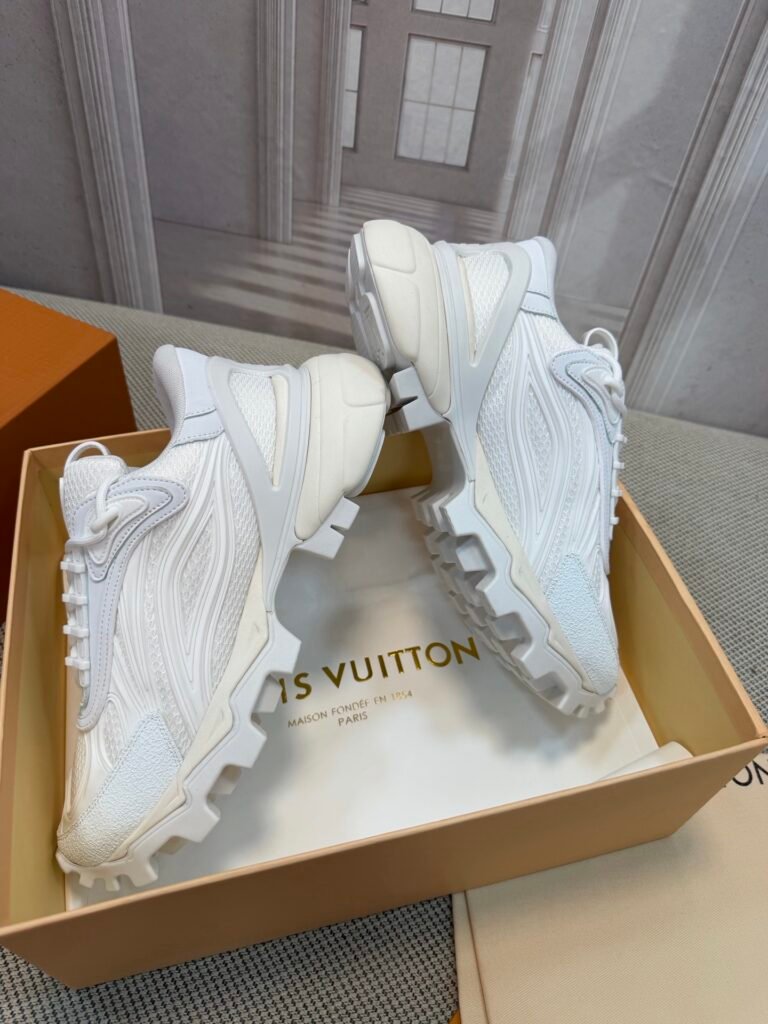 Louis Vuitton Unisex Athletic Sneakers detail image 3