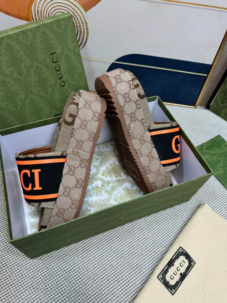 Gucci Unisex Platform Sneakers detail image 3