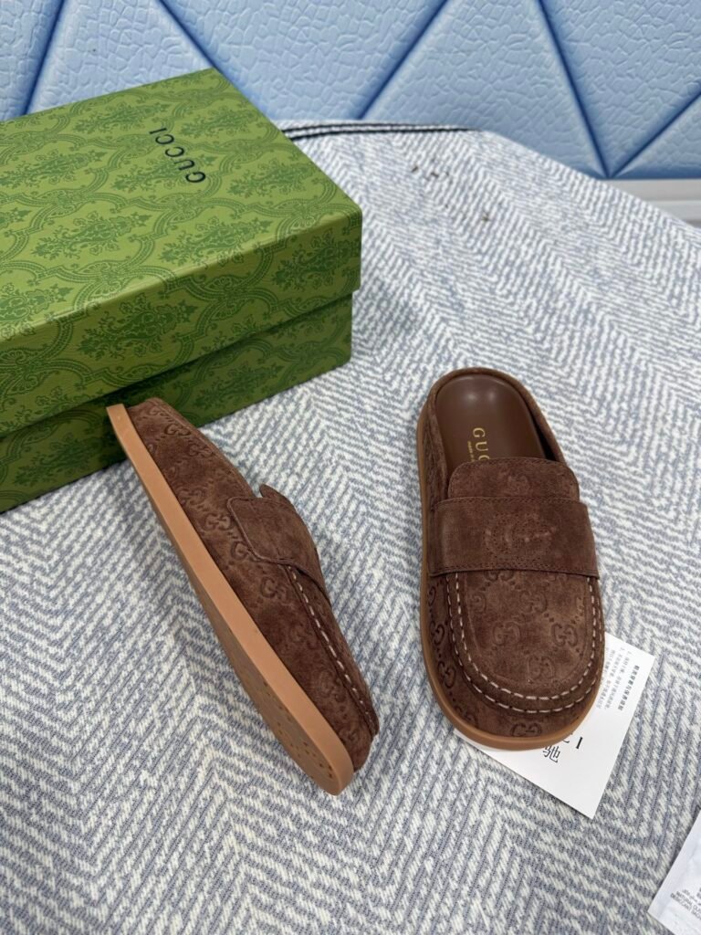Gucci Unisex Slides detail image 3