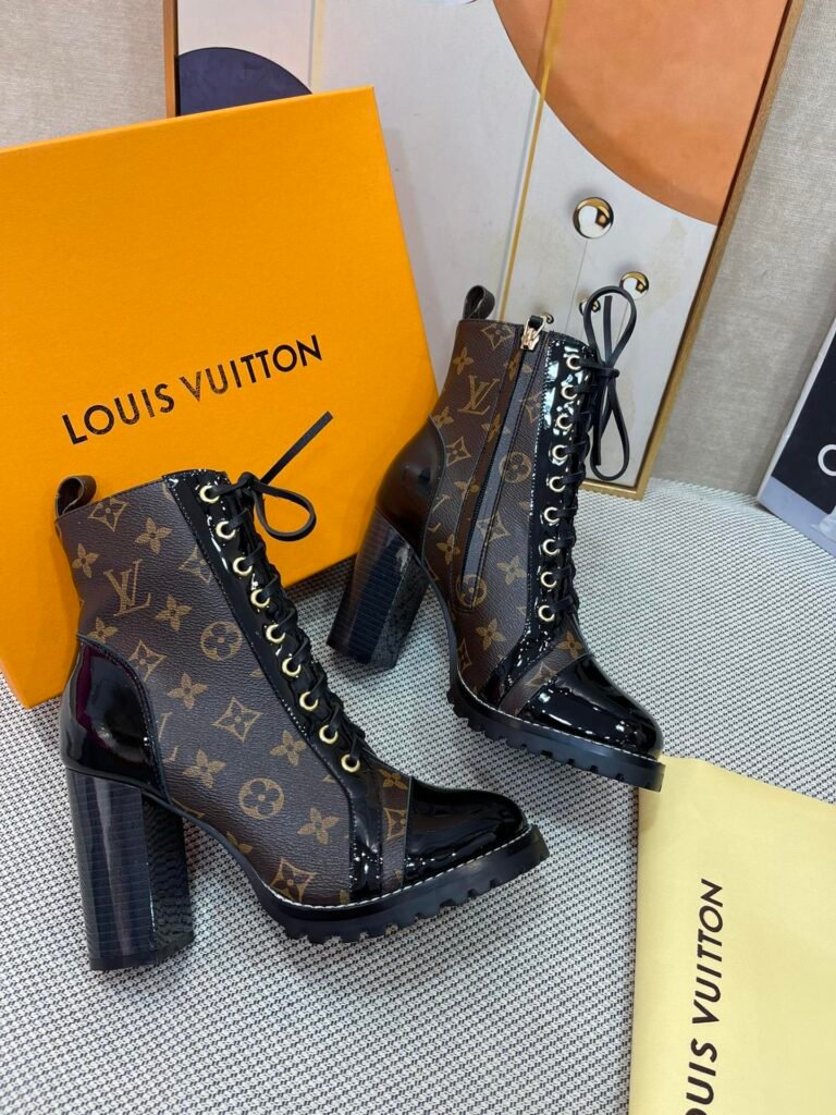 Louis Vuitton Unisex Boots detail image 3