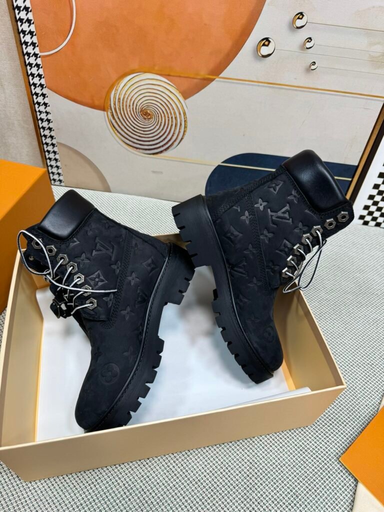 Louis Vuitton Men's Boots detail image 3