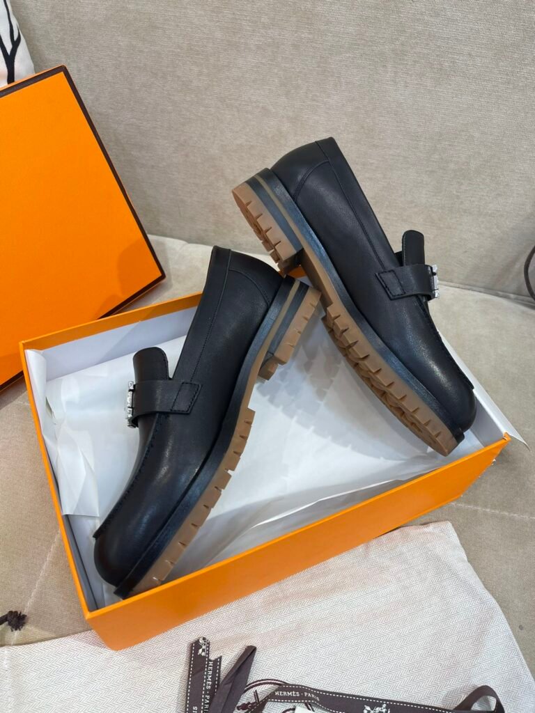 Hermès Unisex Loafers detail 3
