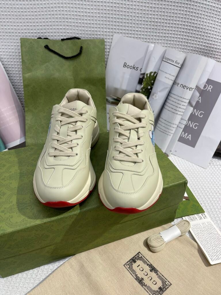 Dior Unisex Chunky Sneakers detail image 3