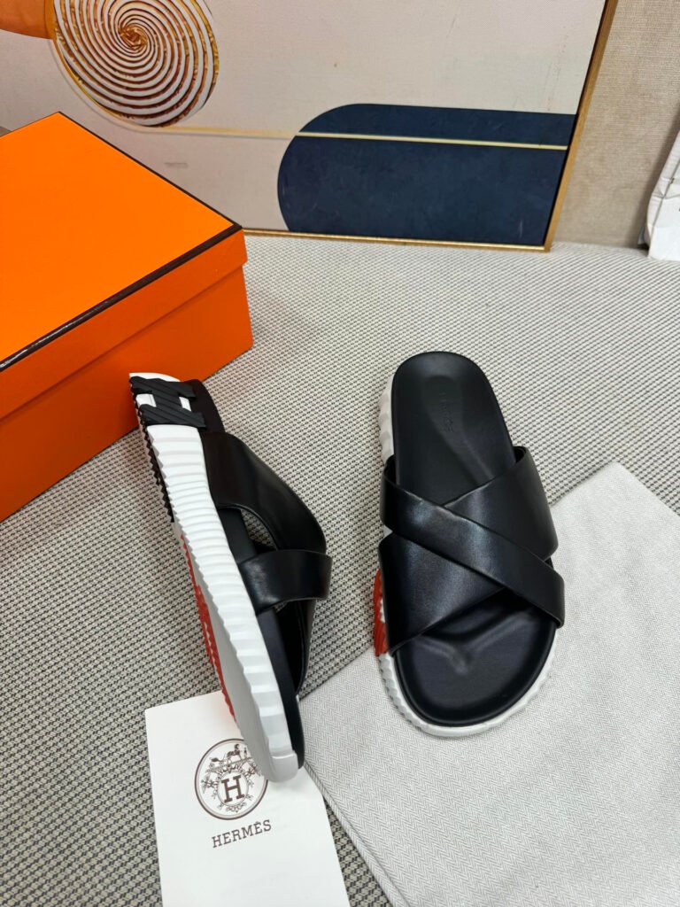 Hermès Unisex Slides detail 3