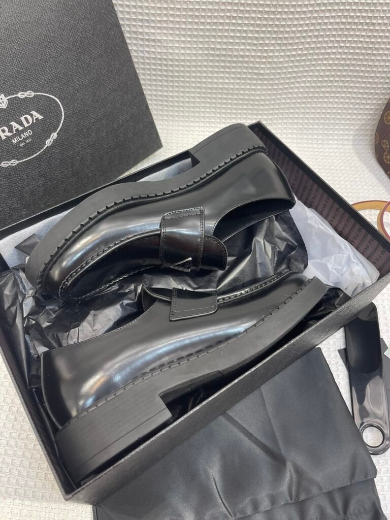 Prada Men's Loafers detail image 3
