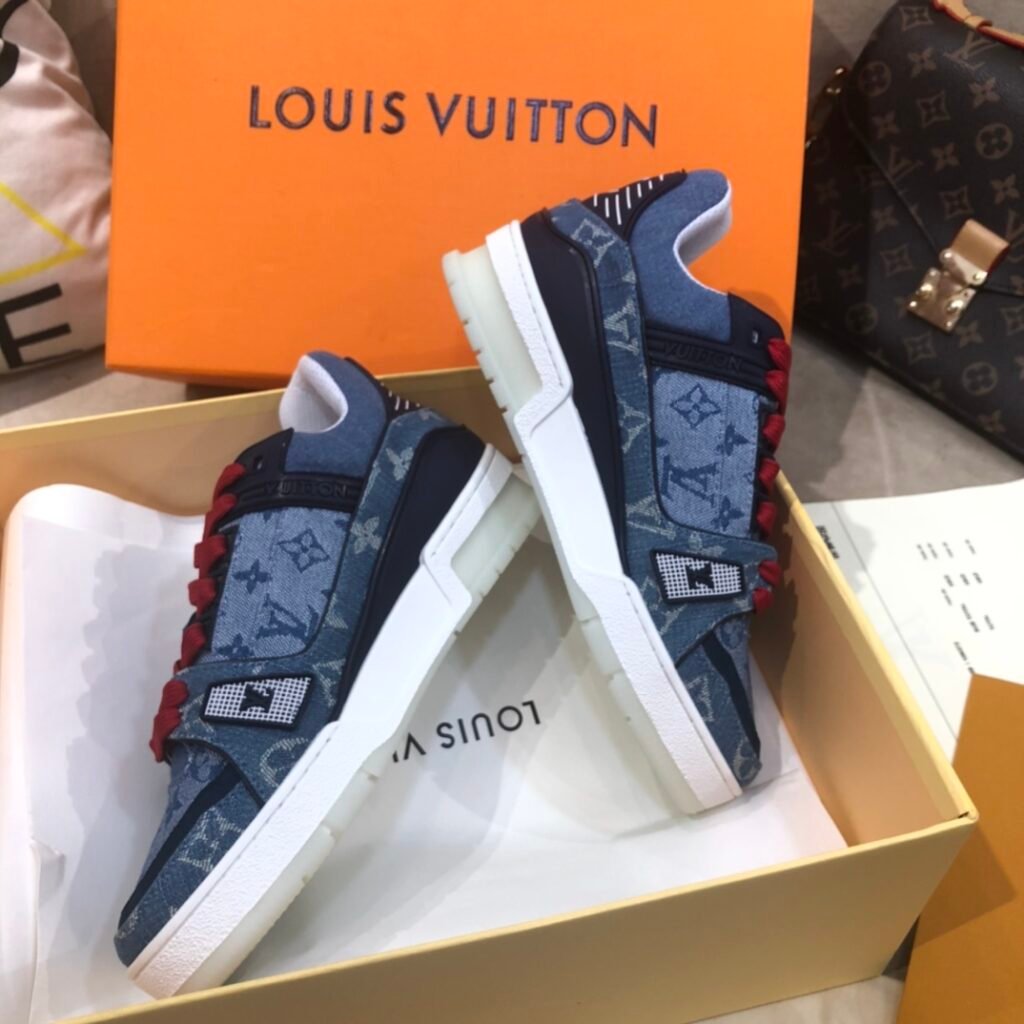 Louis Vuitton Unisex Basketball Sneakers detail 3