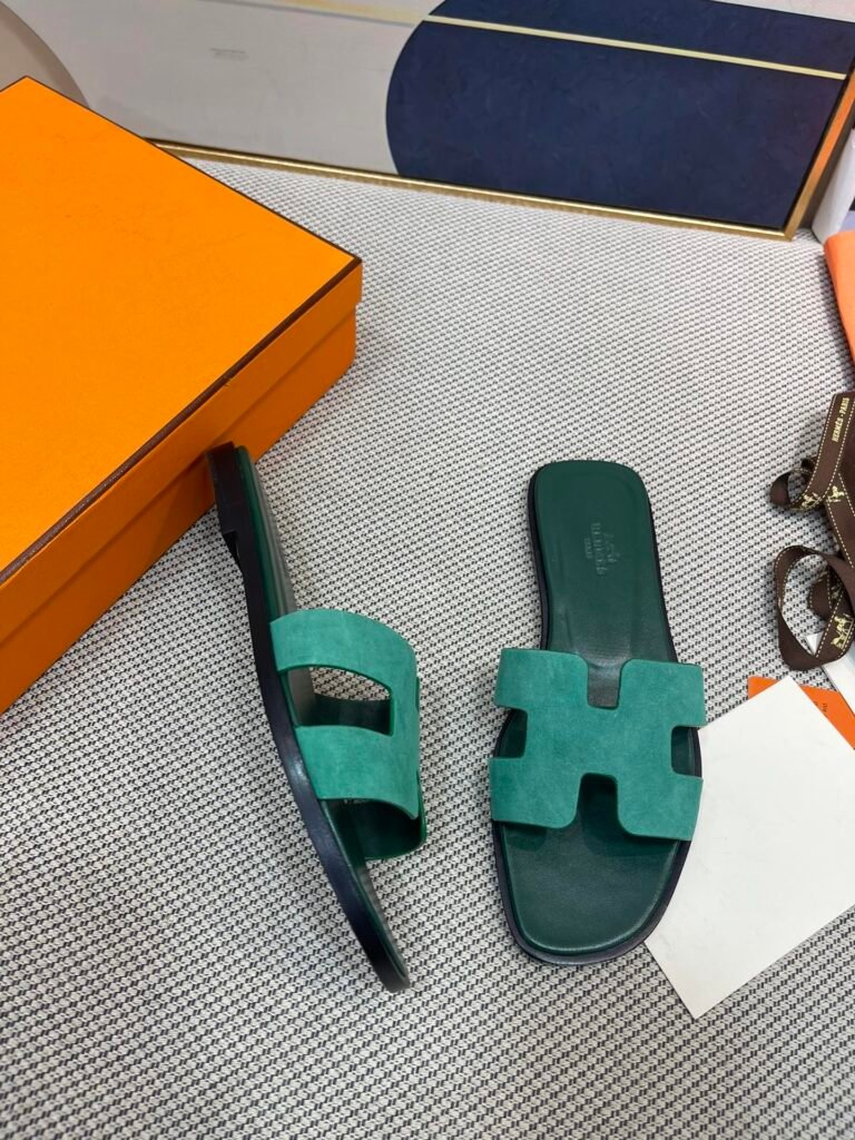 Hermès Unisex Slides detail 3