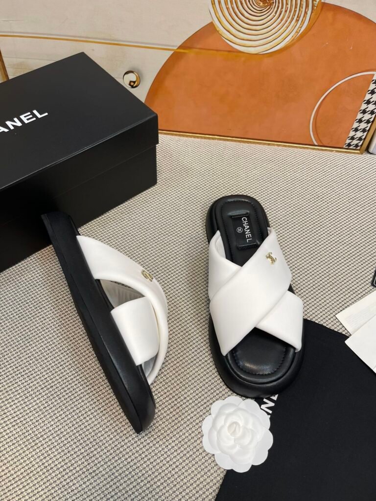 Chanel Unisex Slides detail 3