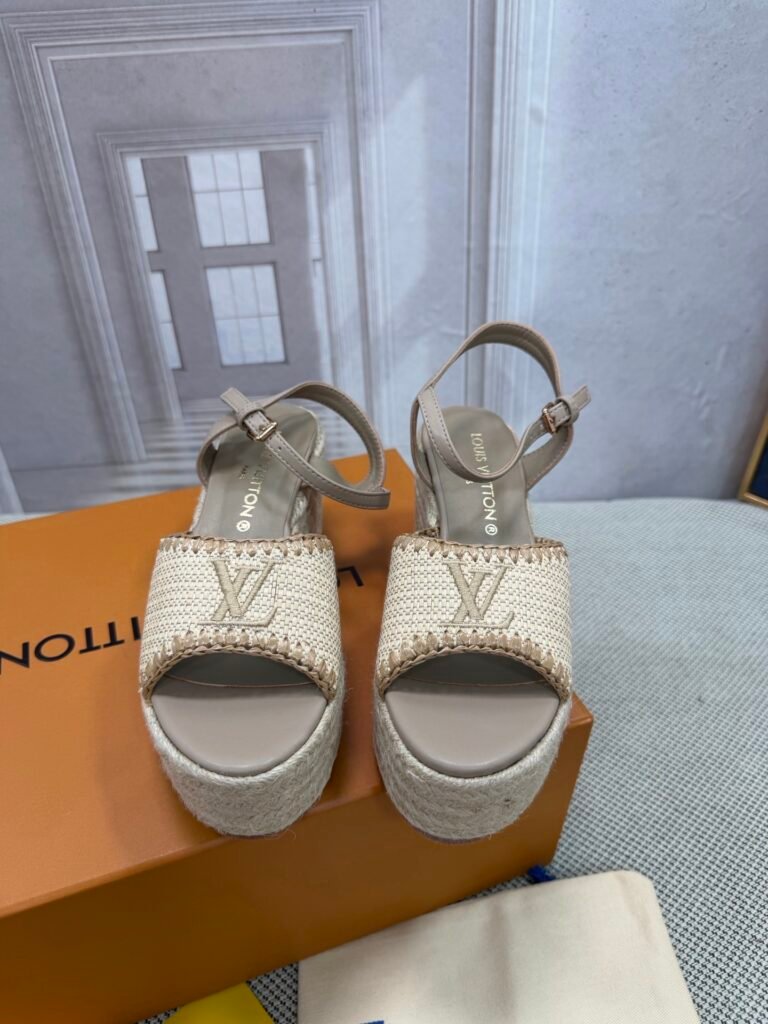 Louis Vuitton Unisex Platform Sneakers detail 3