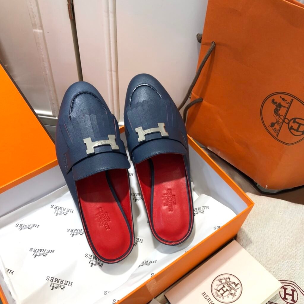 Hermès Unisex Loafers detail 3