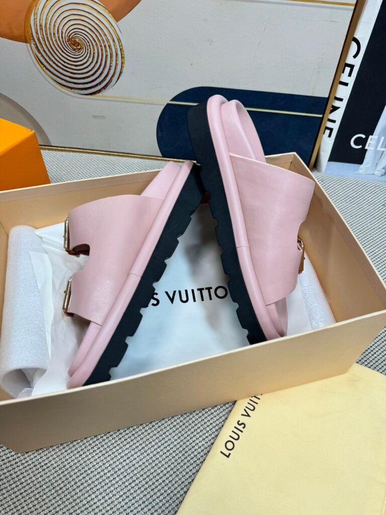 Louis Vuitton Unisex Slides detail image 3