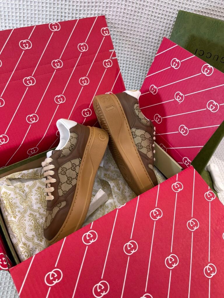Gucci Unisex Chunky Sneakers detail 3