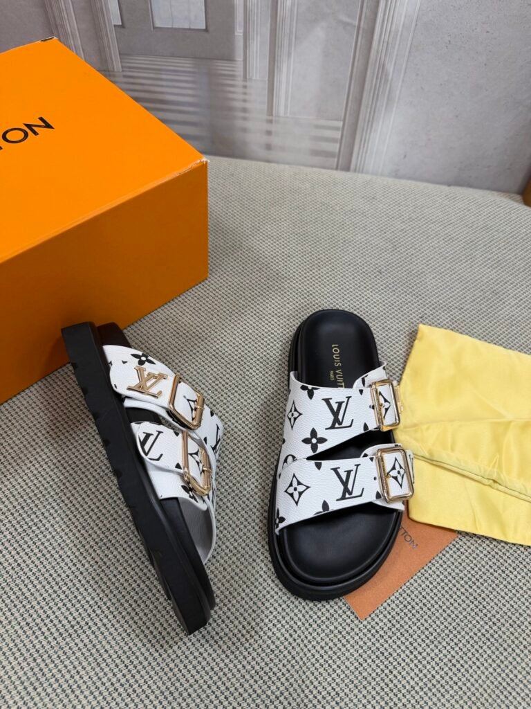 Louis Vuitton Unisex Slides detail 3