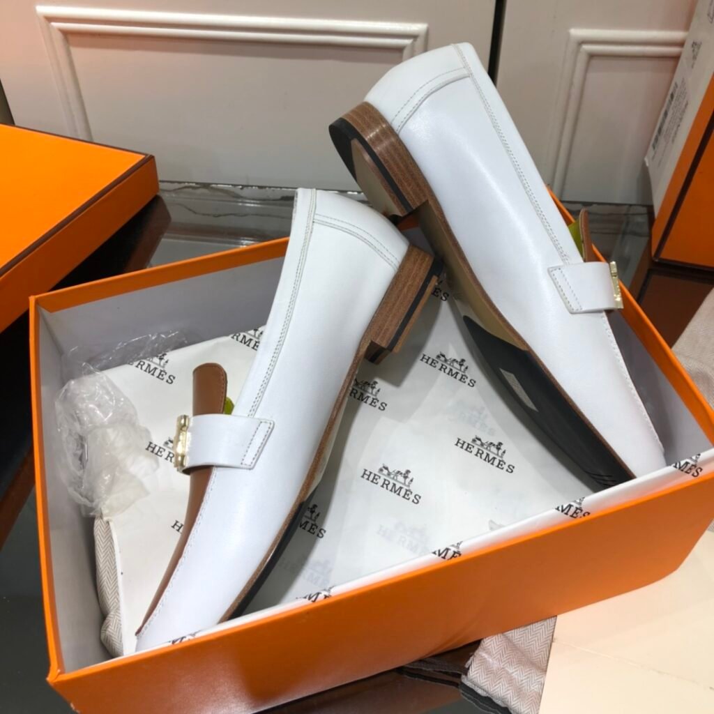 Hermès Unisex Loafers detail 3