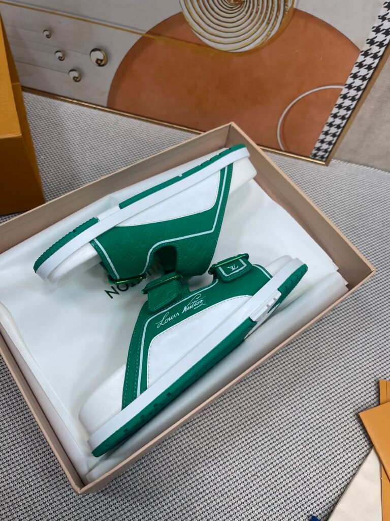 Louis Vuitton Men's Slides detail image 3