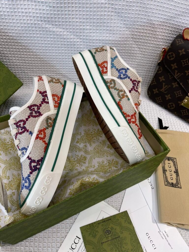 Gucci Unisex High-Top Sneakers detail 3
