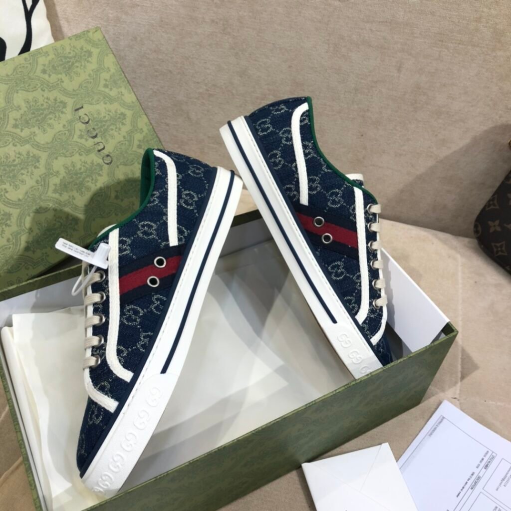 Gucci Unisex Tennis Sneakers detail 3