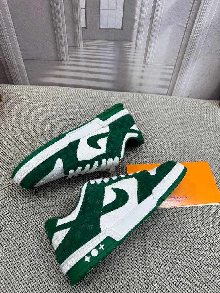 Louis Vuitton Unisex Athletic Sneakers detail 3