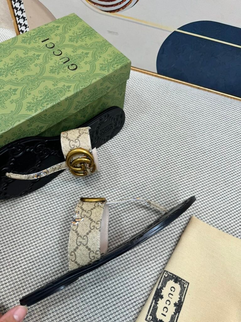 Gucci Unisex Slides detail image 3