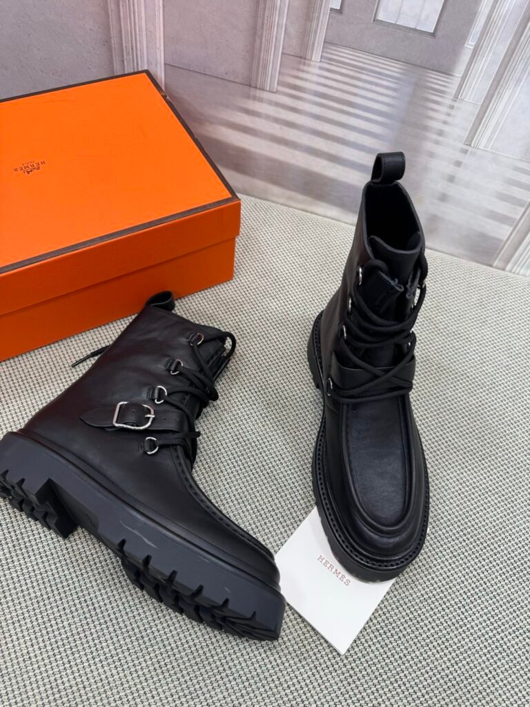 Hermès Unisex Boots detail 3