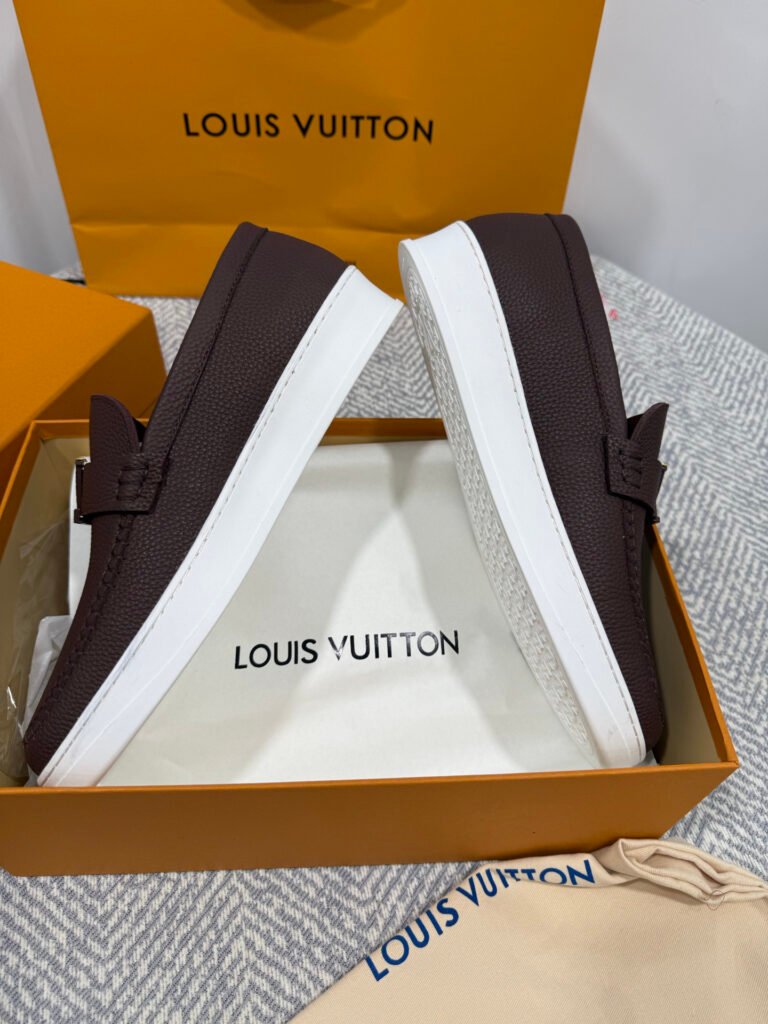 Louis Vuitton Men's Leather Dress Shoes detail image 3