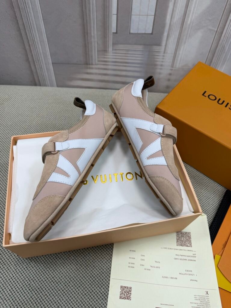 Louis Vuitton Unisex Driving Loafers detail 3