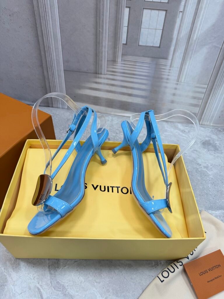 Louis Vuitton Unisex Slides detail image 3