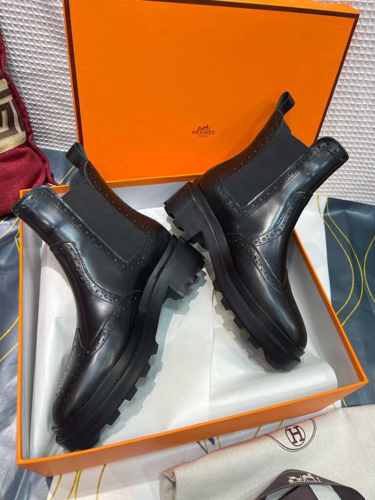 Hermès Unisex Boots detail 3