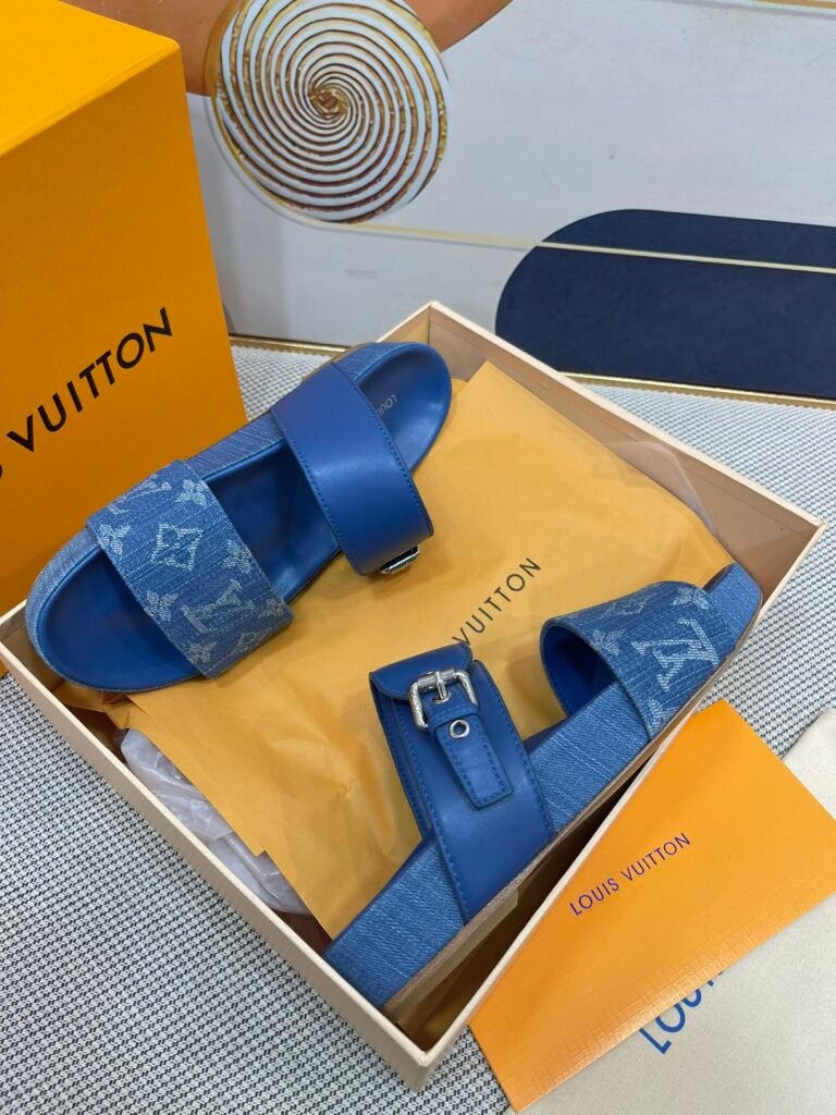Louis Vuitton Unisex Sandals detail image 3