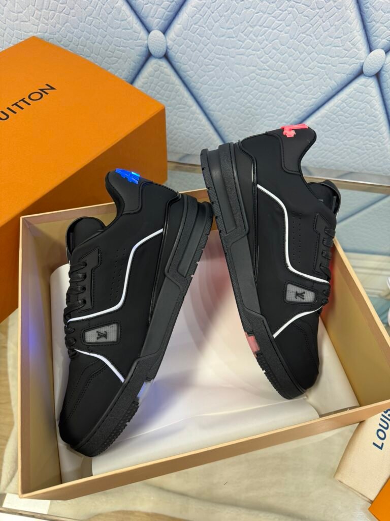 Louis Vuitton Men's High-Top Sneakers detail image 3
