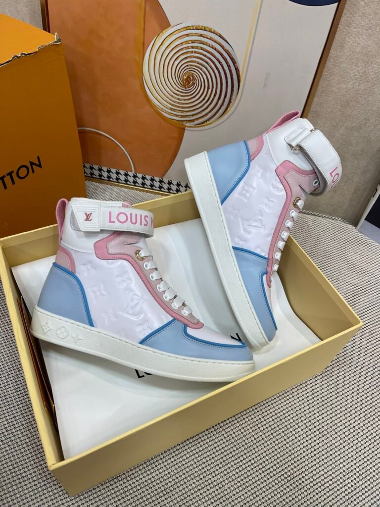 Louis Vuitton Women's High-Top Sneakers detail 3