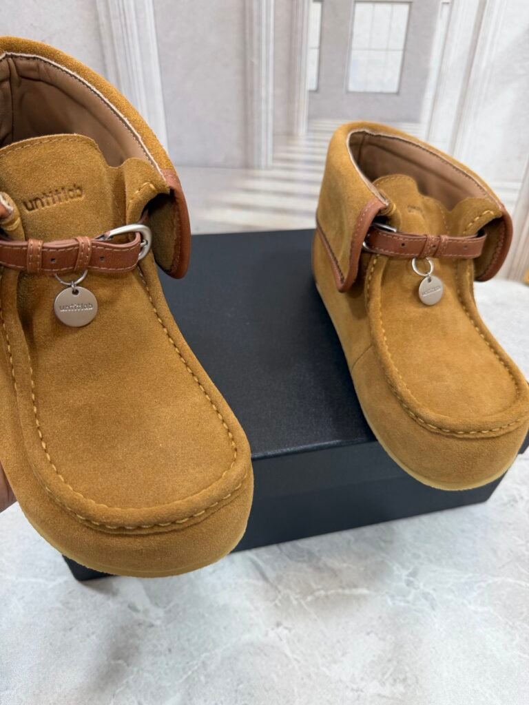 Loewe Unisex Boots detail 4