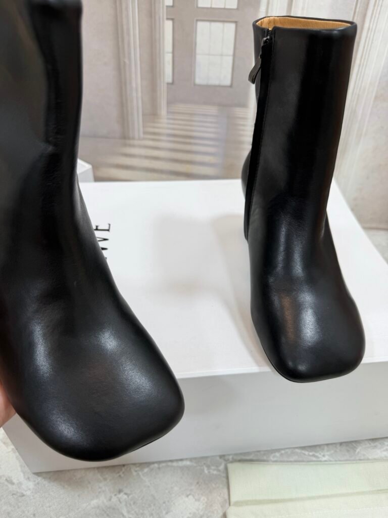 Loewe Unisex Ankle Boots detail image 4