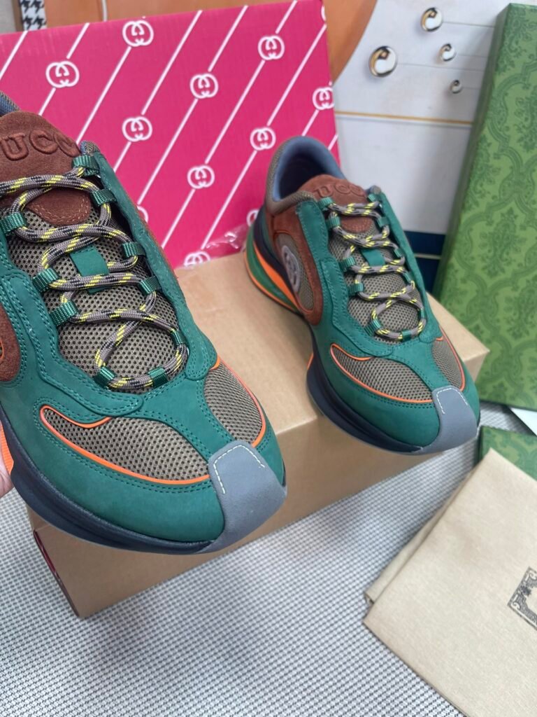 Gucci Unisex Chunky Sneakers detail 4