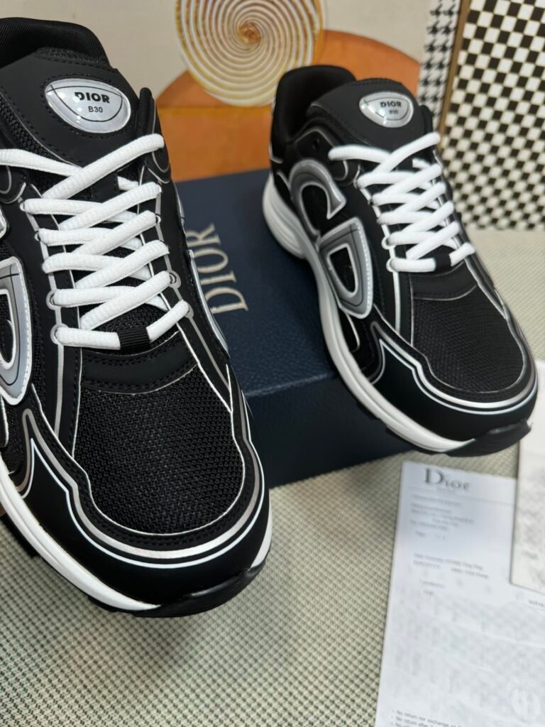 Dior Unisex Chunky Sneakers detail image 4