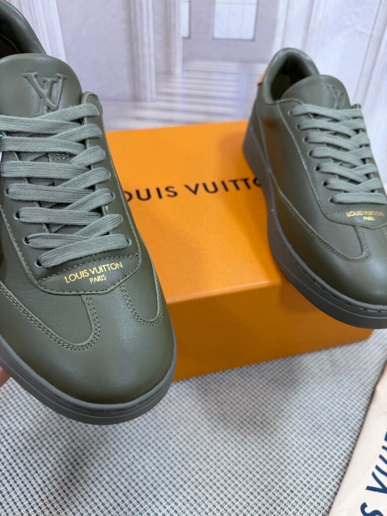 Louis Vuitton Unisex Basketball Sneakers detail 4