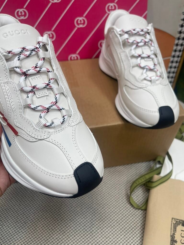 Gucci Unisex Chunky Sneakers detail image 4