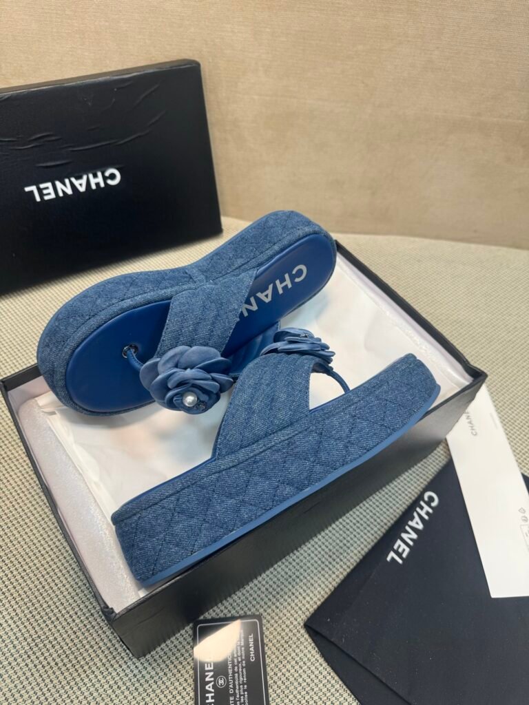 Chanel Women's Platform Sneakers detail image 4
