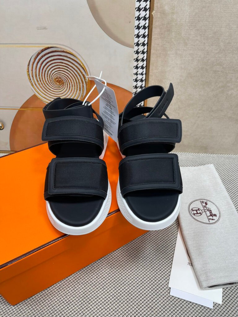Hermès Unisex Slides detail 4