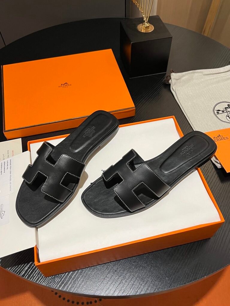 Hermès Unisex Slides detail 4