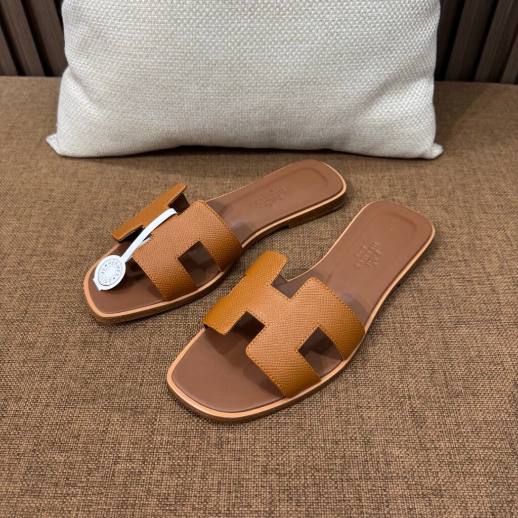 Hermès Unisex Leather-Sole Shoes detail 4