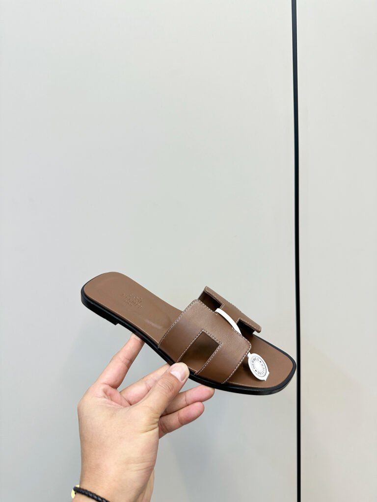 Hermès Unisex Slides detail 4