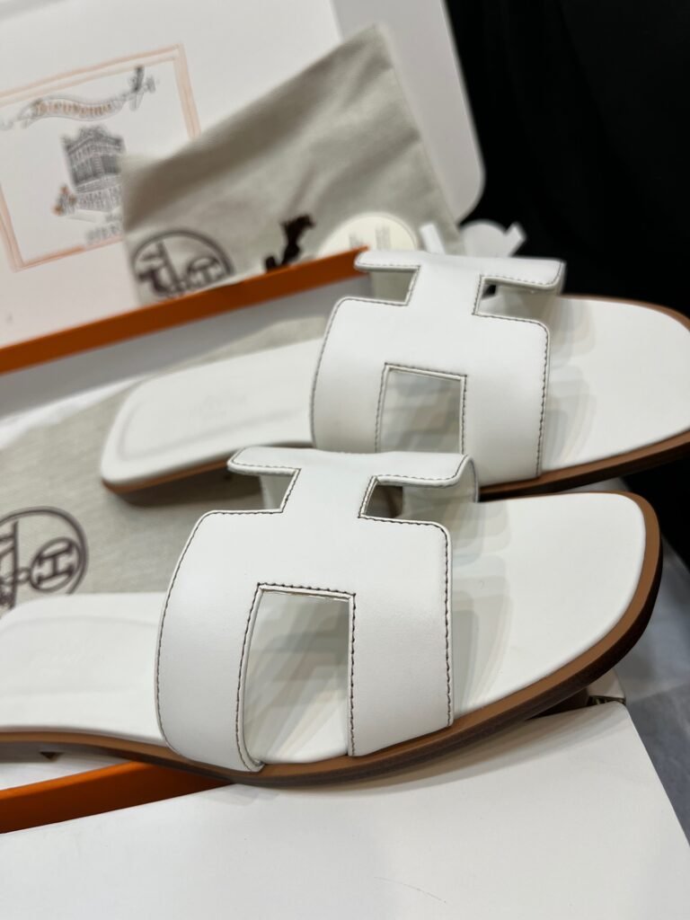 Hermès Unisex Slides detail 4