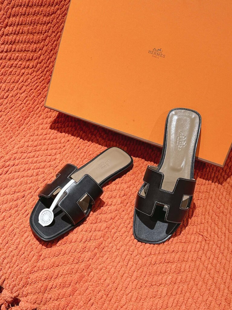 Hermès Unisex Slides detail 4