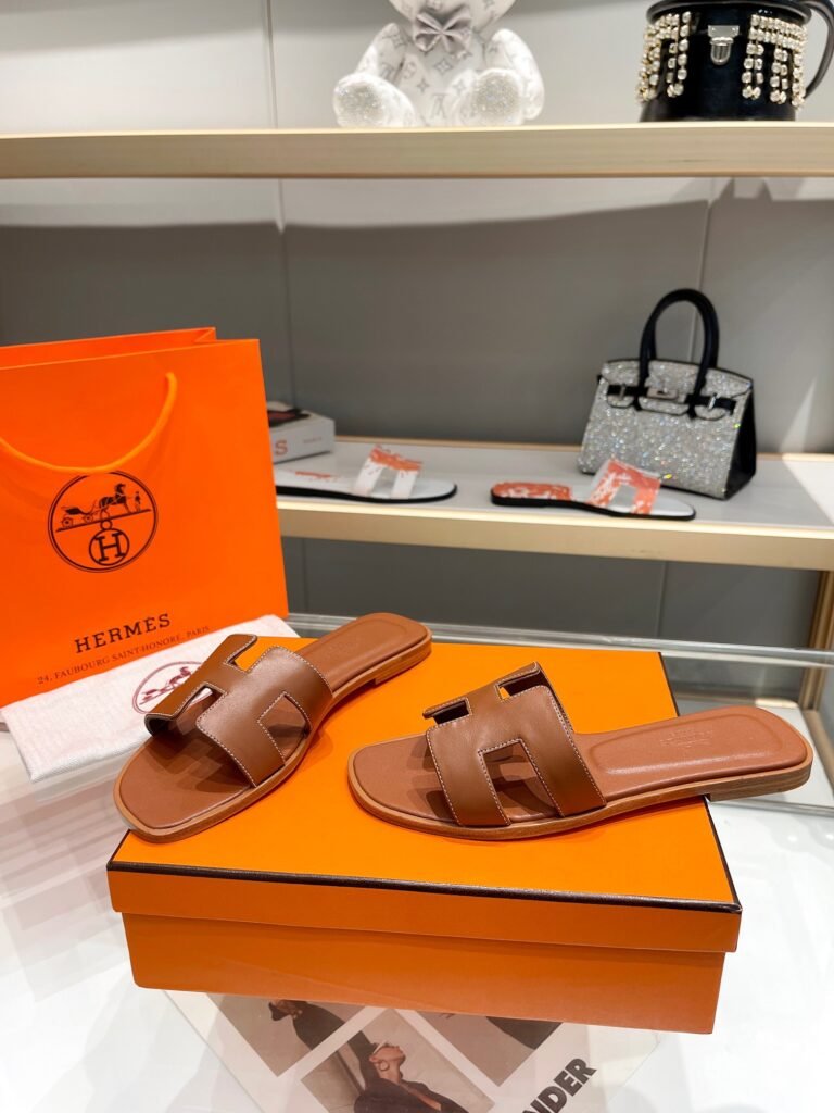 Hermès Unisex Slides detail 4