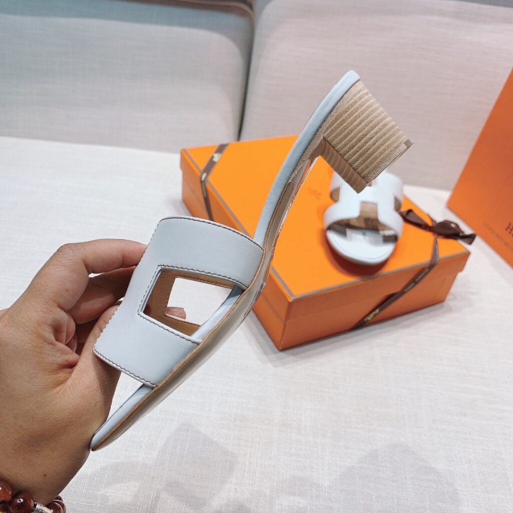 Hermès Unisex Slides detail 4