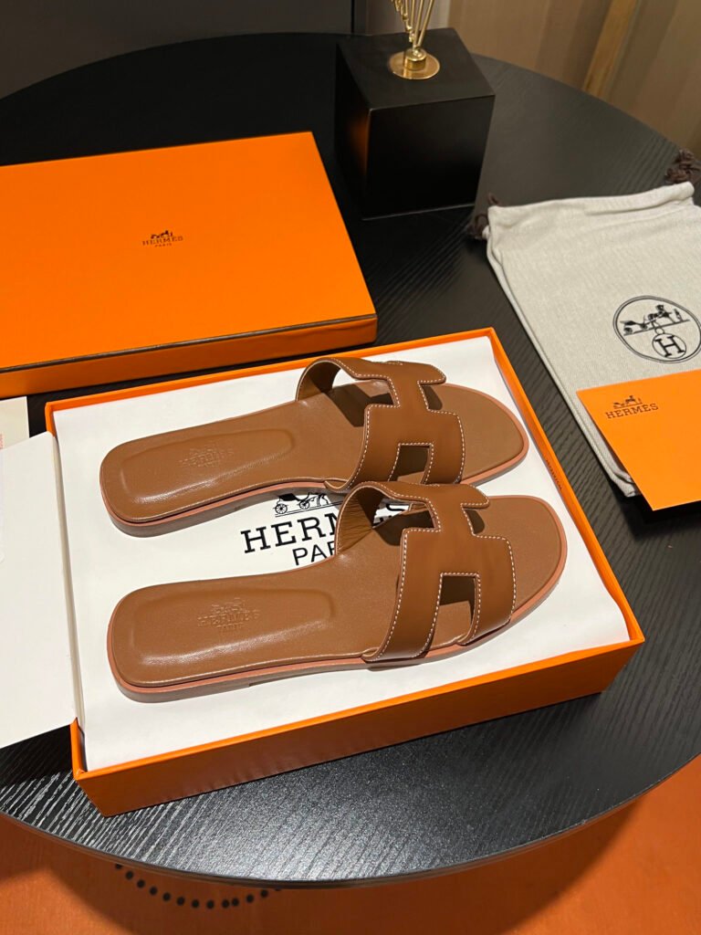 Hermès Unisex Slides detail 4