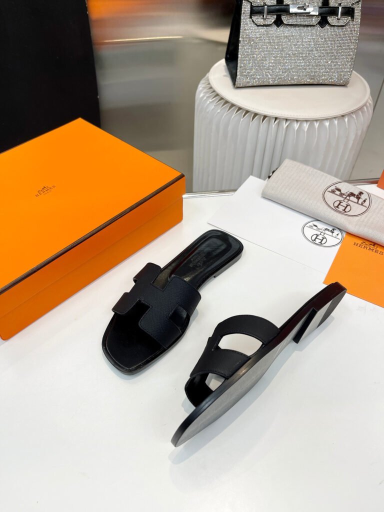 Hermès Unisex Slides detail 4