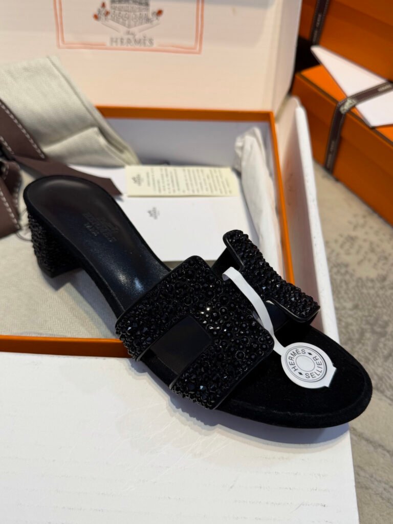 Hermès Women's High-Heel Pumps detail 4